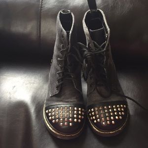 Girls combat boots